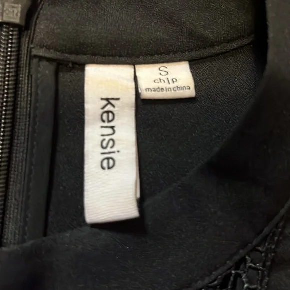 Small Like New Show stopper Black Kenzie Blouse - Picture 7 of 11